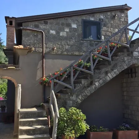 Il Convento マッサ・ルブレンセ